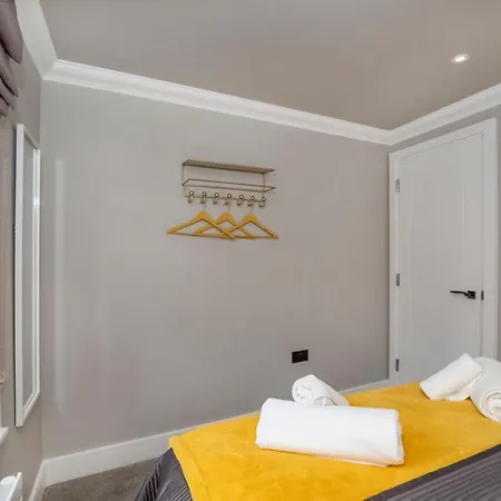 Bootham House 7-minster Views & Free Parking York