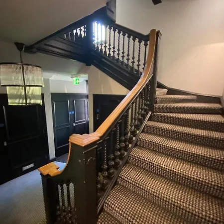 Bootham House 7-minster Views & Free Parking Apartment York