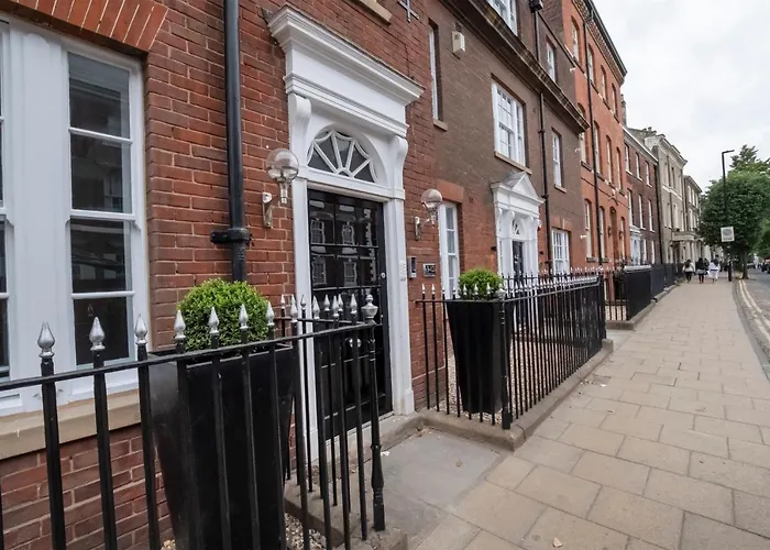 Bootham House 7-minster Views & Free Parking *